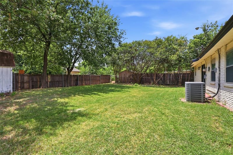 2114 Brookshire Street, Arlington TX 76010 - Photo 27