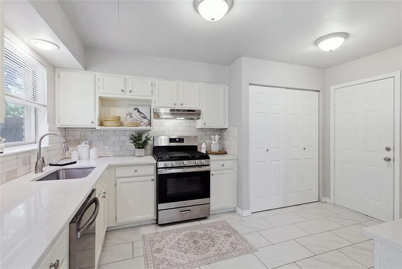 2114 Brookshire Street, Arlington TX 76010 - Photo 13
