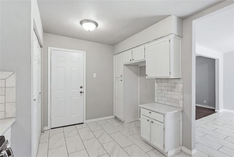2114 Brookshire Street, Arlington TX 76010 - Photo 12