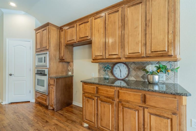 1805 Vista Royale Court, Fort Worth TX 76108 - Photo 9