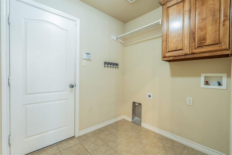 1805 Vista Royale Court, Fort Worth TX 76108 - Photo 18