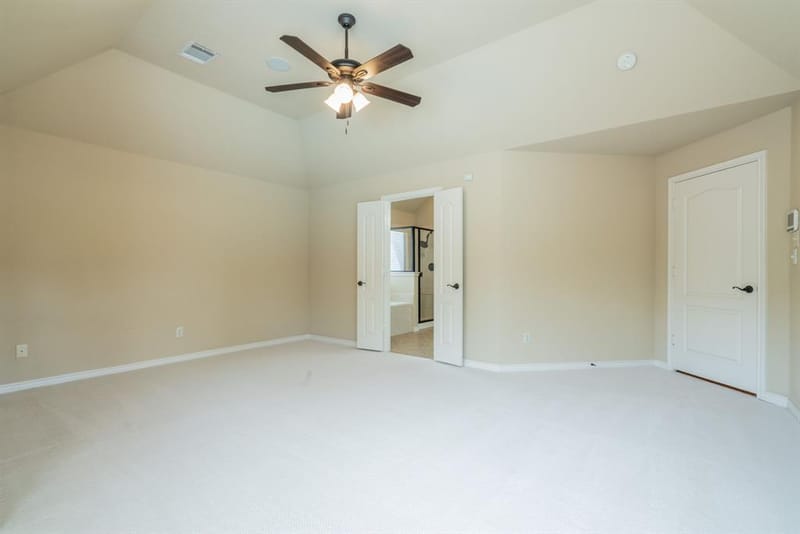 1805 Vista Royale Court, Fort Worth TX 76108 - Photo 11