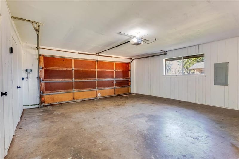 8105 Ravenswood Road, Granbury TX 76049 - Photo 27