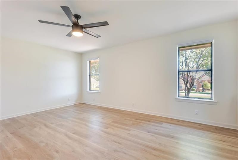 8105 Ravenswood Road, Granbury TX 76049 - Photo 12