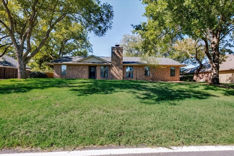 8105 Ravenswood Road, Granbury TX 76049