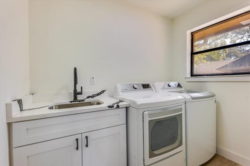 8105 Ravenswood Road, Granbury TX 76049 - Photo 18