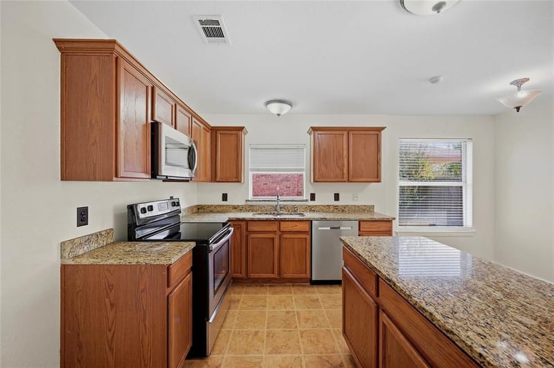 4506 Falcon Drive, Sherman TX 75092 - Photo 7