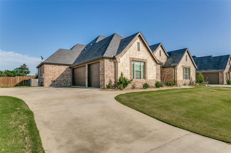 12492 Palmer Drive, Fort Worth TX 76179 - Photo 2