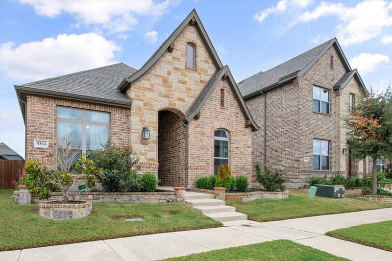 9364 Sunrise Trail, Fort Worth TX 76118 - Photo 2