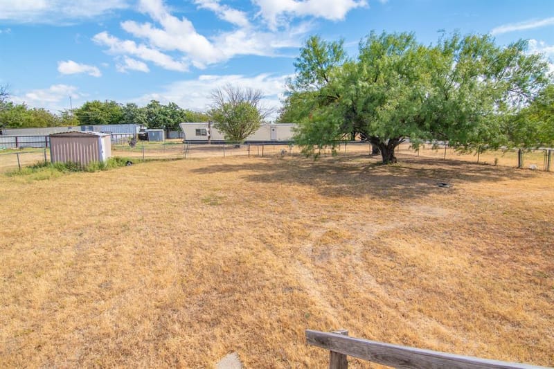 102 Live Oak Road, Early TX 76802 - Photo 14