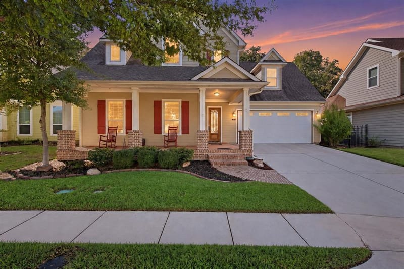 424 Village Way, Argyle TX 76226