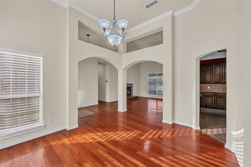 706 Meadowview, Cleburne TX 76033 - Photo 6