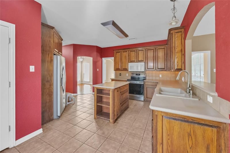 706 Meadowview, Cleburne TX 76033 - Photo 17