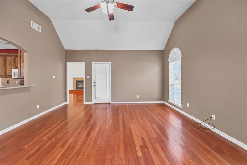 706 Meadowview, Cleburne TX 76033 - Photo 11