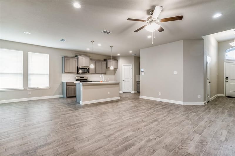 221 Oldcastle Way, Fort Worth TX 76052 - Photo 6