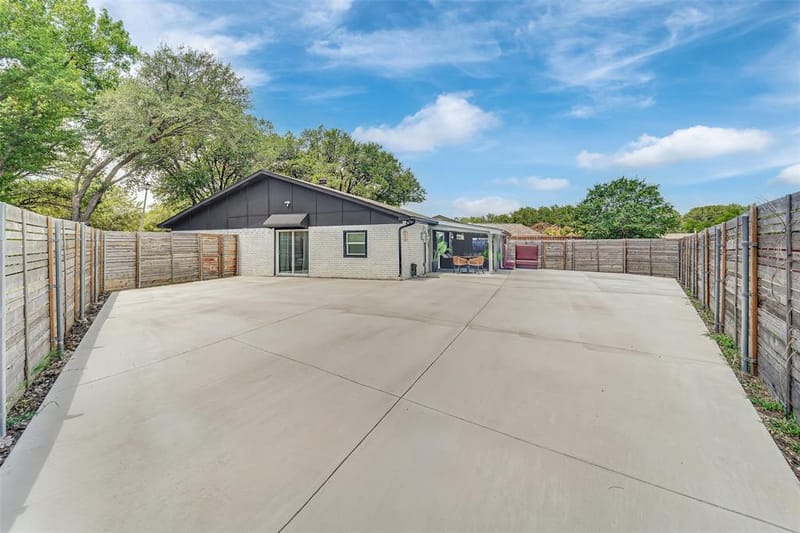 3301 Excalibur Circle, Garland TX 75044 - Photo 25
