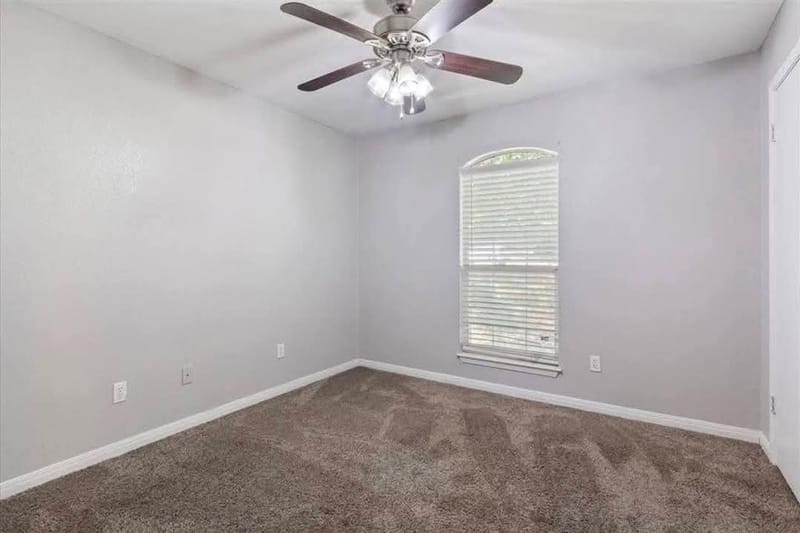 706 Rolling Hills Drive, Hewitt TX 76643 - Photo 6