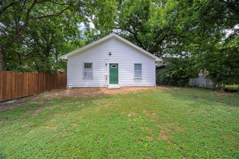 1226 E Woodin Boulevard, Dallas TX 75216 - Photo 10
