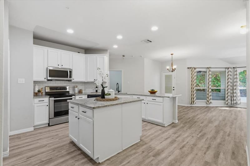 2012 Bridgeport Drive, Providence Village TX 76227 - Photo 4