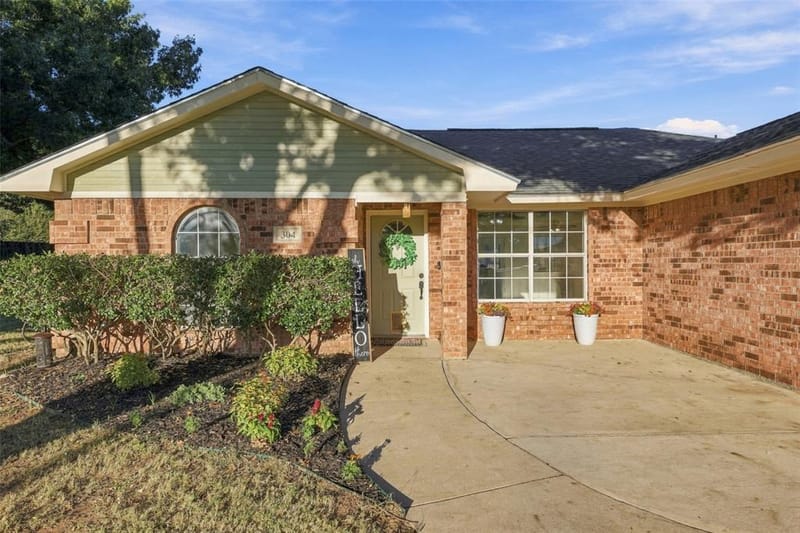 304 Sage Trail, Springtown TX 76082