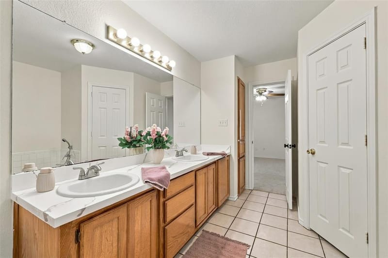 304 Sage Trail, Springtown TX 76082 - Photo 15