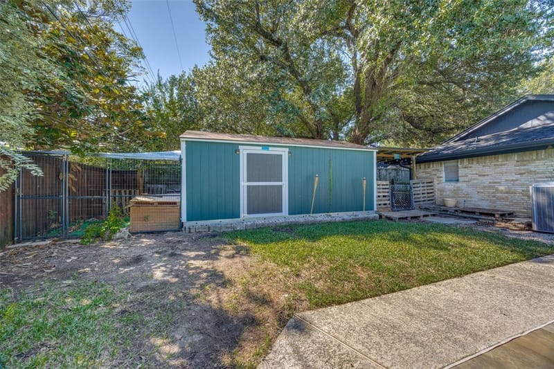 6401 Stonewall Street, Greenville TX 75402 - Photo 34