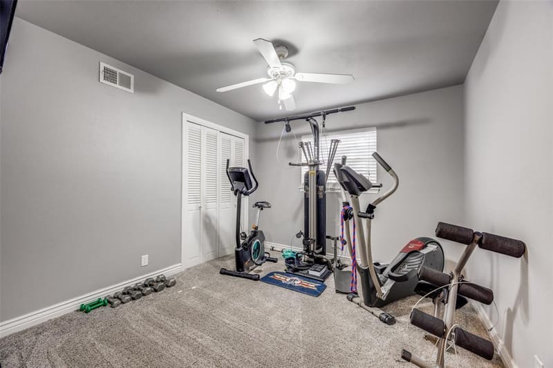 6401 Stonewall Street, Greenville TX 75402 - Photo 29