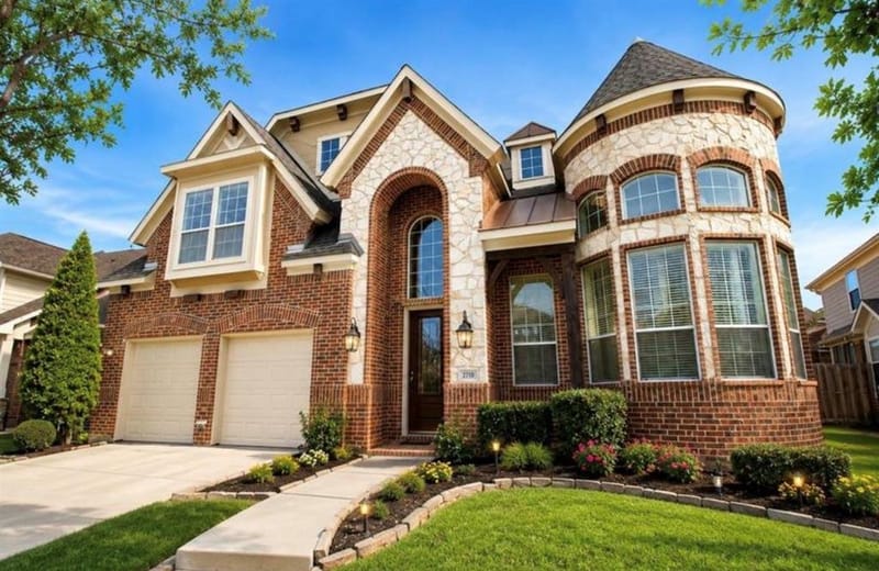 2719 Explorador, Grand Prairie TX 75054 - Photo 2