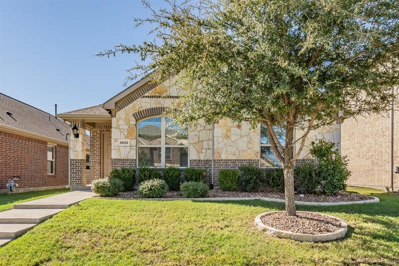 5833 Dew Plant Way, Fort Worth TX 76123 - Photo 3