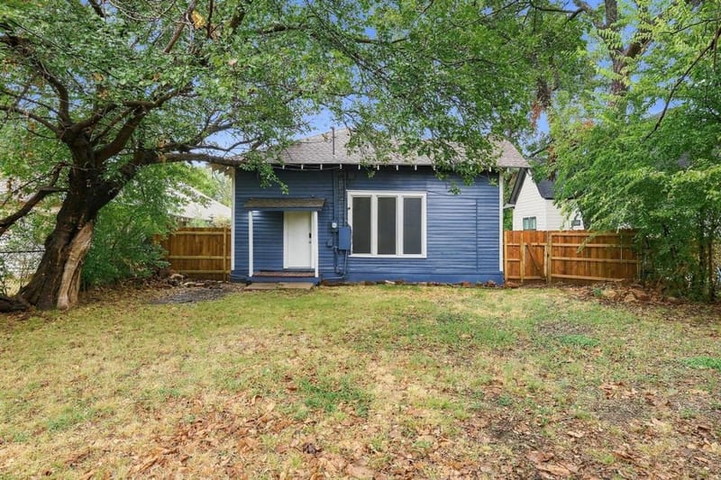 806 W Gandy Street, Denison TX 75020 - Photo 32