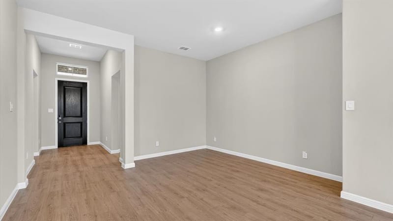 6885 BRAHMAN Drive, Arlington TX 76001 - Photo 7