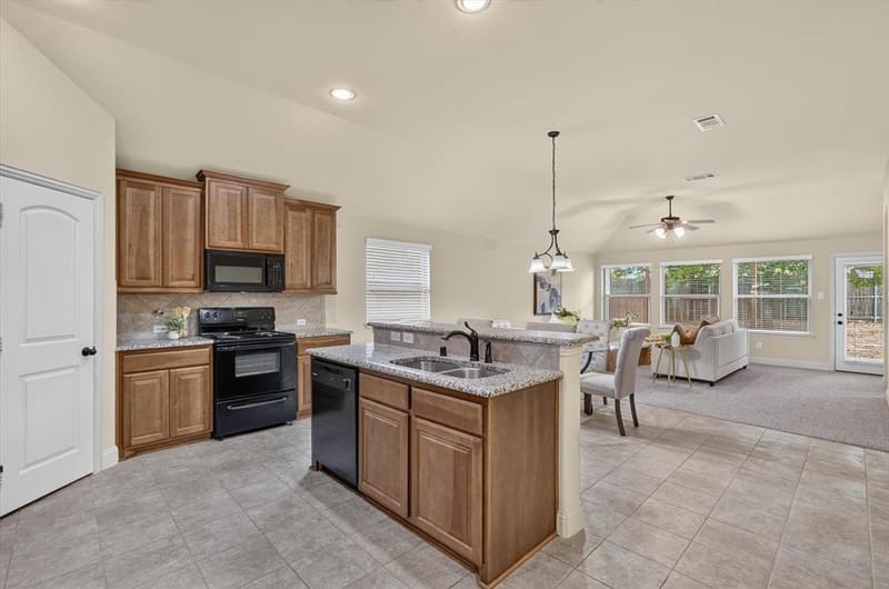 1413 Thibodaux Drive, Greenville TX 75402 - Photo 11