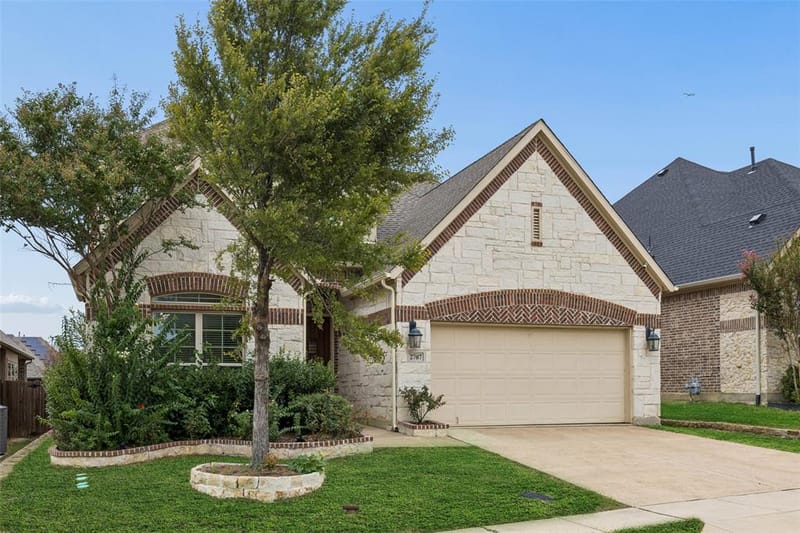 2707 Point Vista Drive, Lewisville TX 75067 - Photo 2