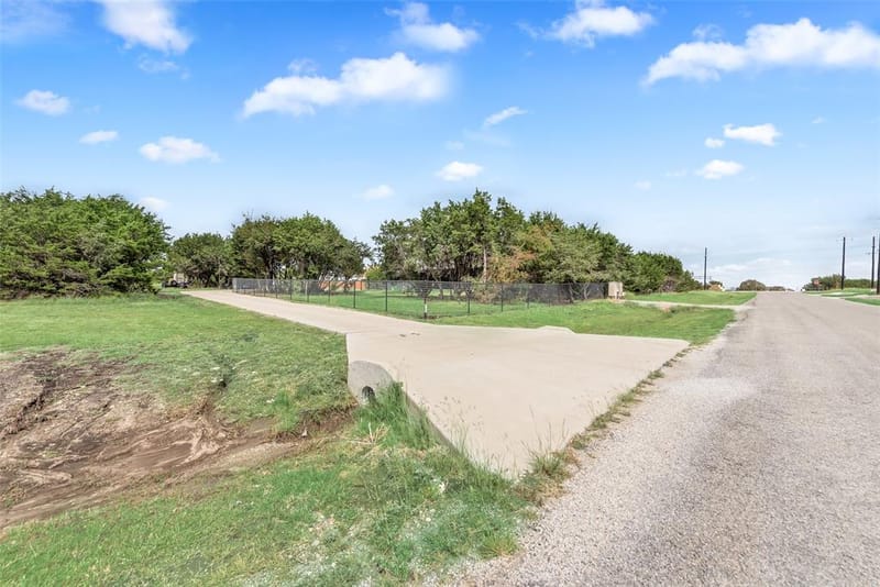 301 Sharla Smelley Road, Weatherford TX 76088 - Photo 27