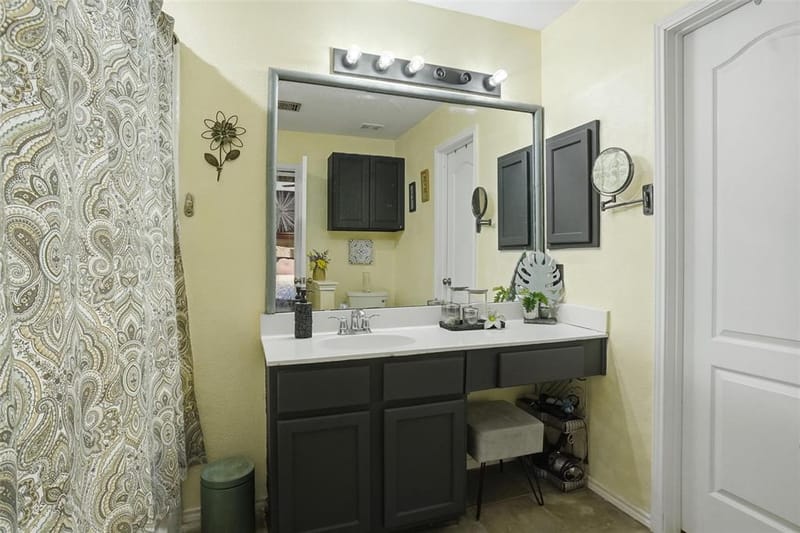 1400 Di Orio Drive, Lewisville TX 75067 - Photo 10