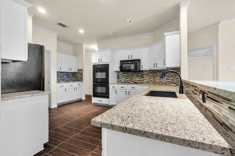 10108 Parker Springs Drive, Waco TX 76708 - Photo 17
