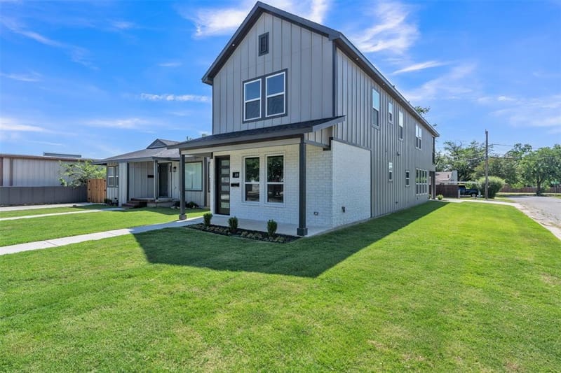 225 Nw 16th Street, Grand Prairie TX 75050 - Photo 2