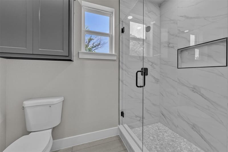 225 Nw 16th Street, Grand Prairie TX 75050 - Photo 6