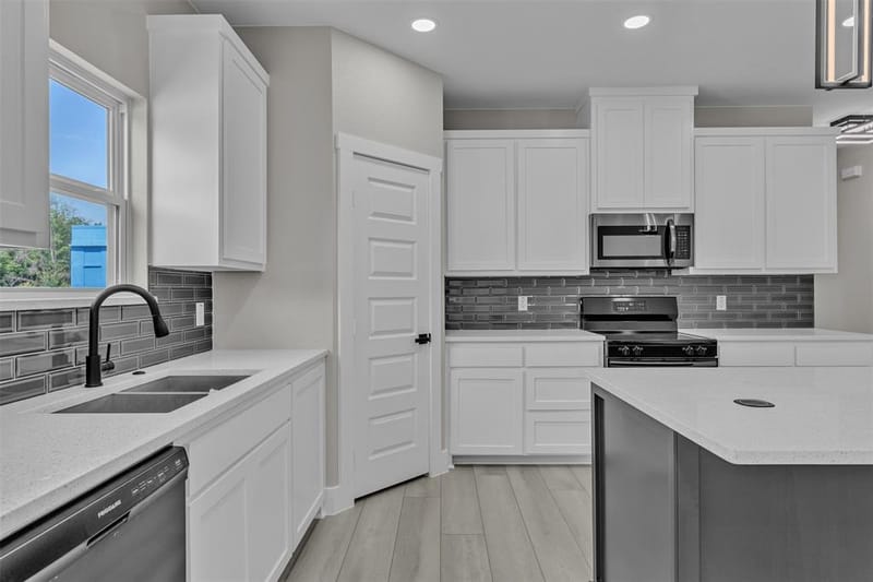 225 Nw 16th Street, Grand Prairie TX 75050 - Photo 10
