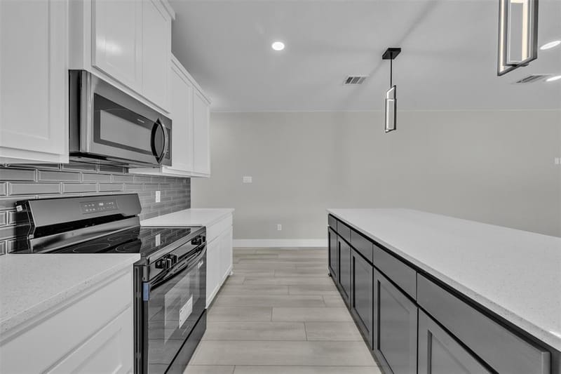225 Nw 16th Street, Grand Prairie TX 75050 - Photo 11