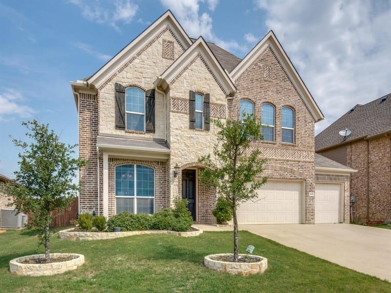 2405 Playa Del Mar Drive, Little Elm TX 75068 - Photo 2