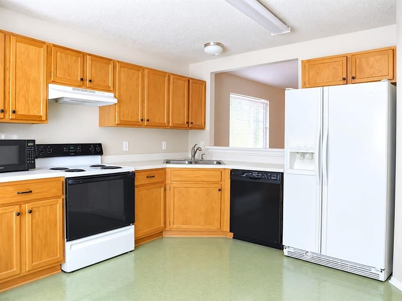 1007 Miles Avenue, Burleson TX 76028 - Photo 2