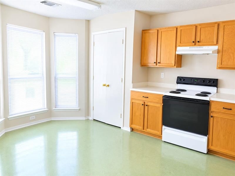 1007 Miles Avenue, Burleson TX 76028 - Photo 3
