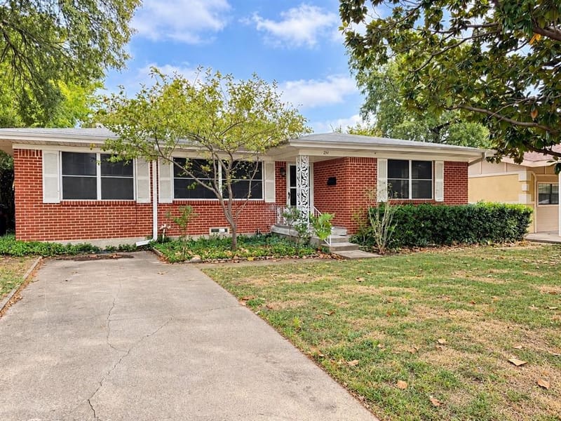 231 Brazos Street, Garland TX 75041 - Photo 2