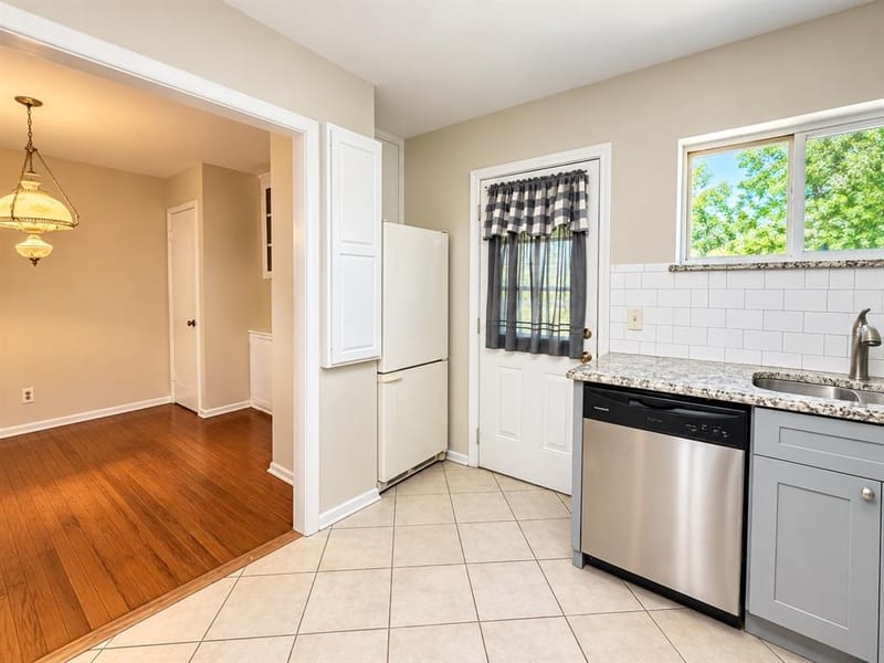 231 Brazos Street, Garland TX 75041 - Photo 10