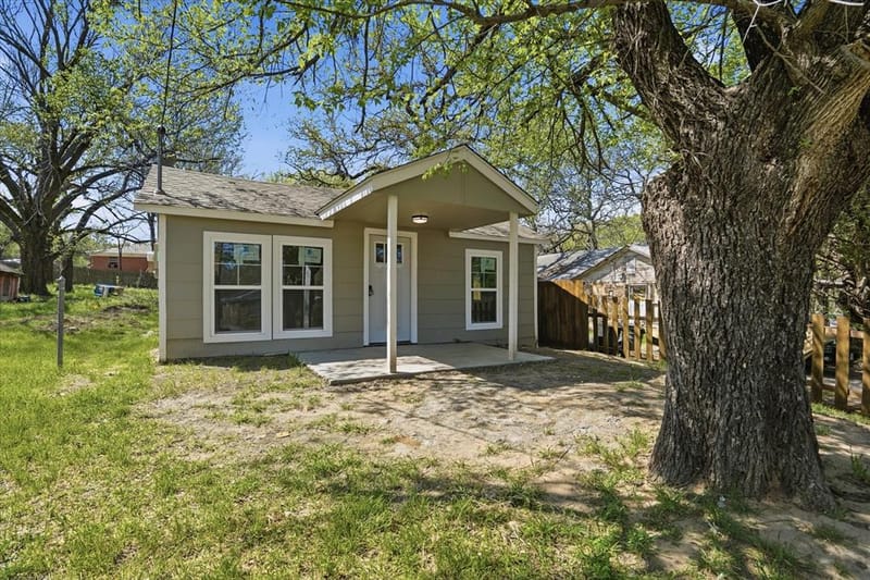 613 Bryan Street, Weatherford TX 76086 - Photo 3