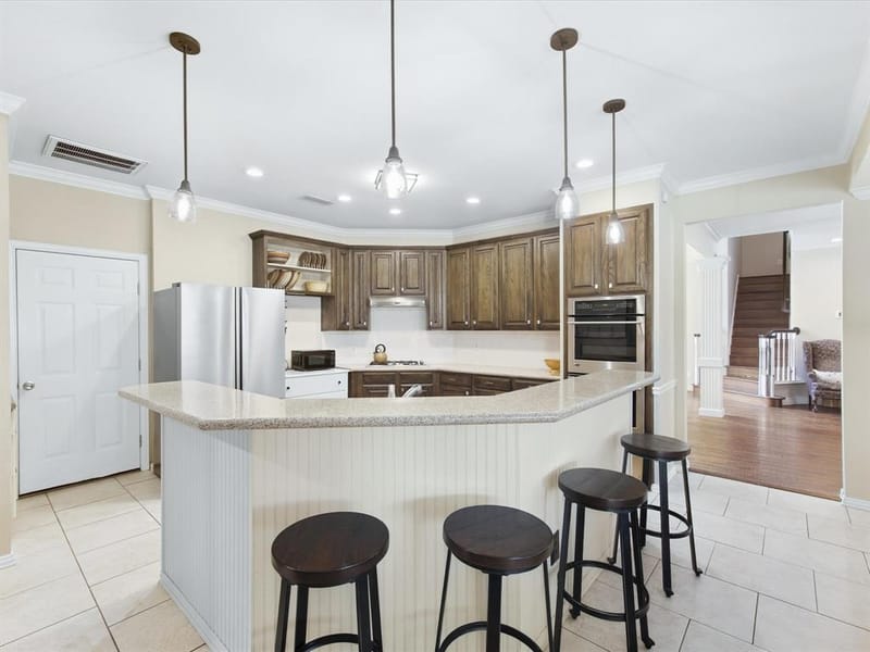 5024 Pointclear Court, Arlington TX 76017 - Photo 13