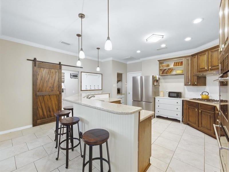 5024 Pointclear Court, Arlington TX 76017 - Photo 14