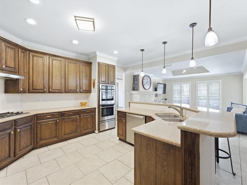 5024 Pointclear Court, Arlington TX 76017 - Photo 15