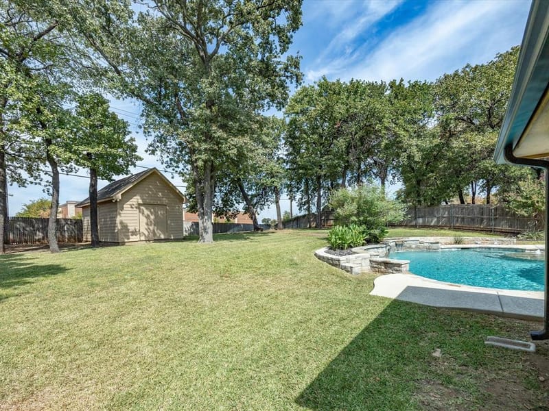 5024 Pointclear Court, Arlington TX 76017 - Photo 35